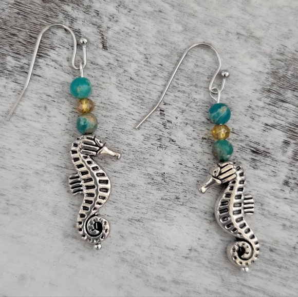 Dangle Earrings  - Seahorse Beaded Dangle Earrings - Picture 3 of 4